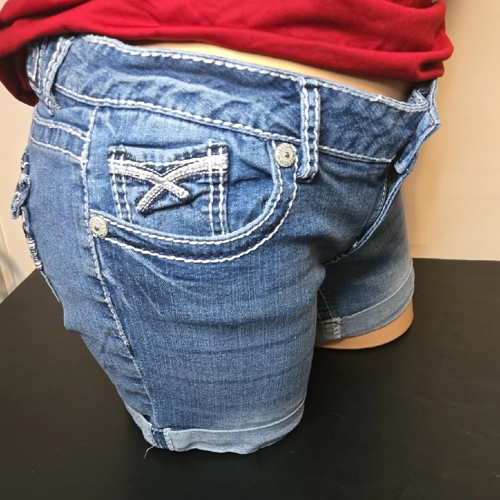 Amethyst Blue Jean Shorts - Picture 3 of 11